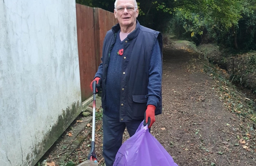 Roger Brereton clean-up dyke